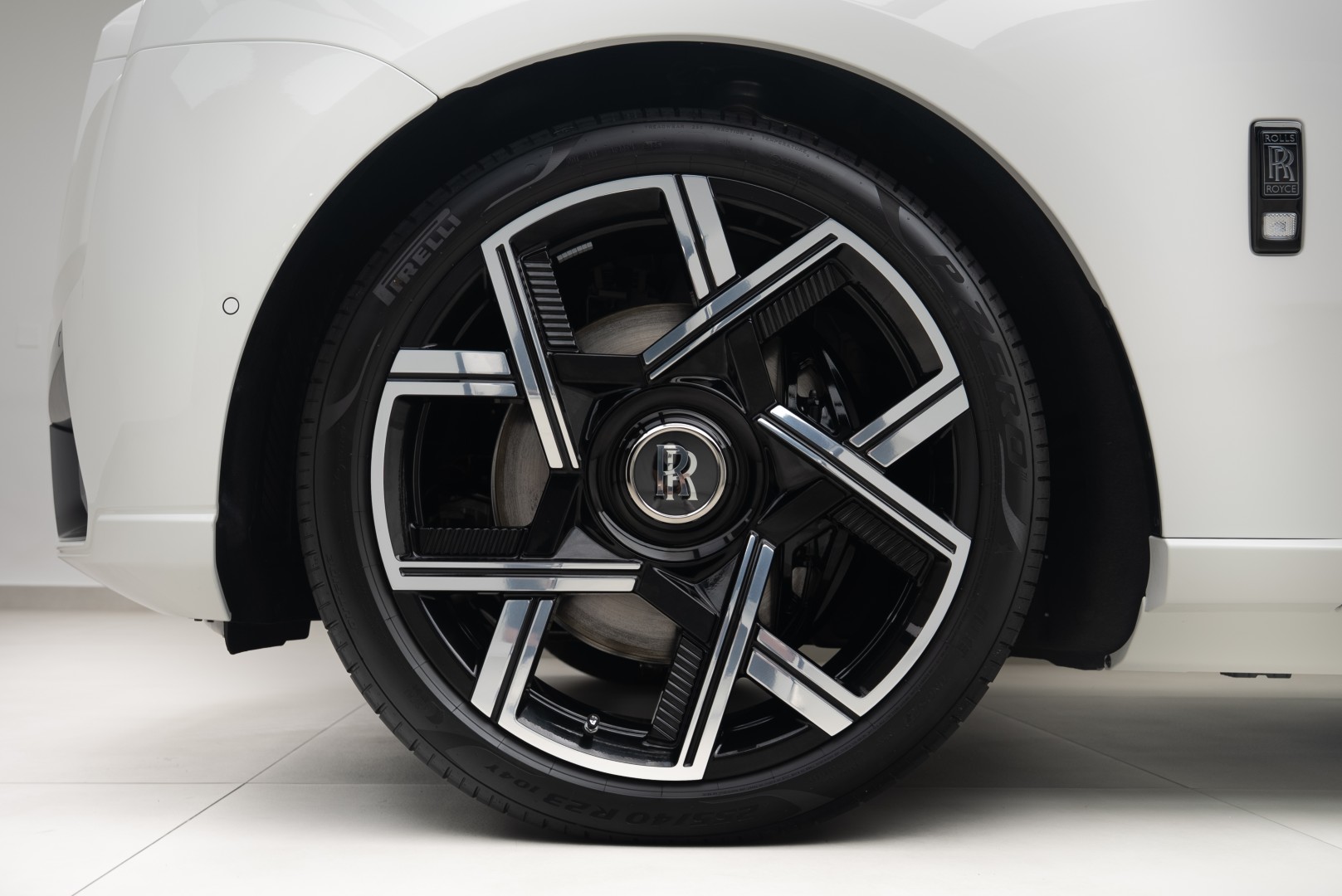 2026 ROLLS ROYCE CULLINAN |BLACK BADGE | GCC | CLOUD DESIGN INTERIOR | FULL OPTION 